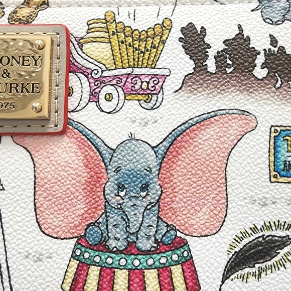 Limited Edition Dumbo Dooney & Bourke Wristlet NWT - Picture 3 of 13